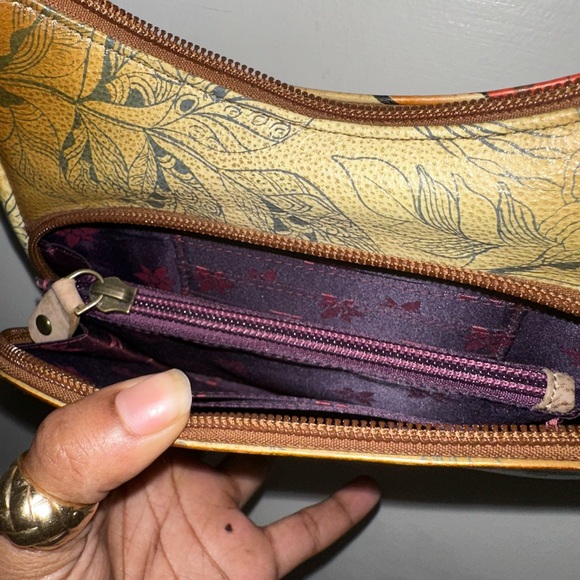 Hand-Painted Butterfly Leather Cross body Bag - Picture 4 of 15